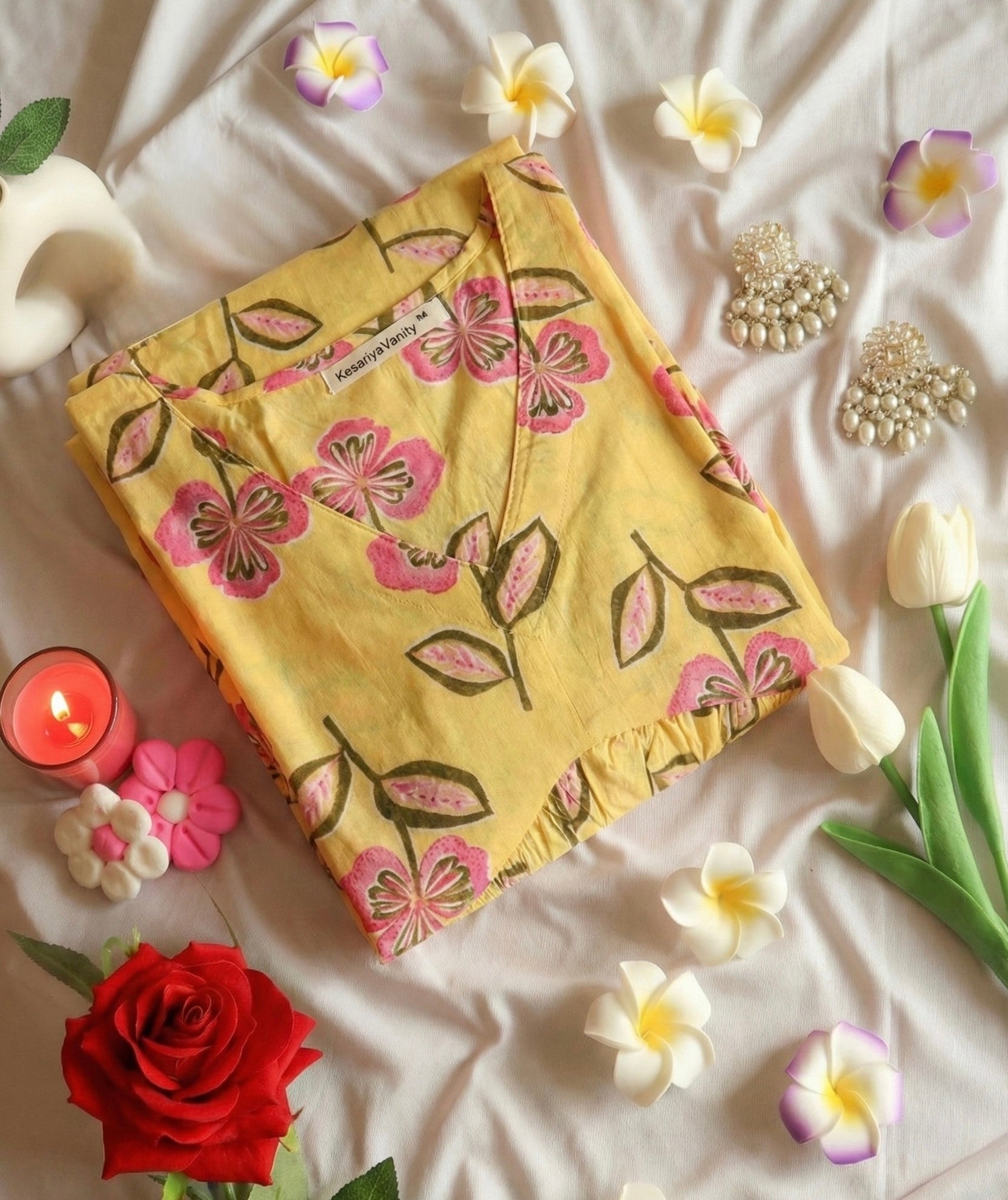 A6ADE2A8-6428-4605-943A-CD85B15EE62A-2.jpg Butter yellow floral Chudidar Kurta - Image 1