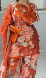 Kesari Floral Farsi Suit Set - Image 3